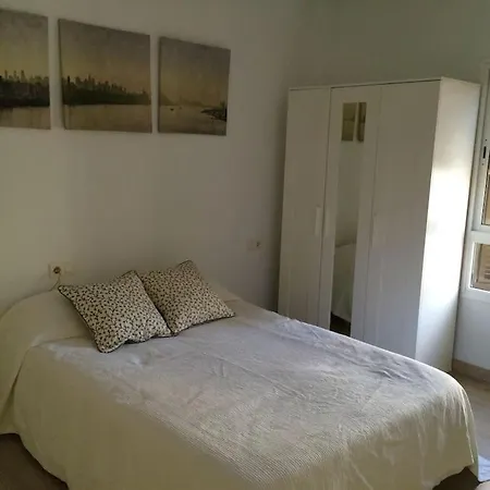 Downtown San Lorenzo Apartment *